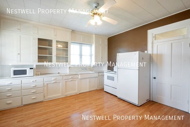 Building Photo - 1497 E 900 N