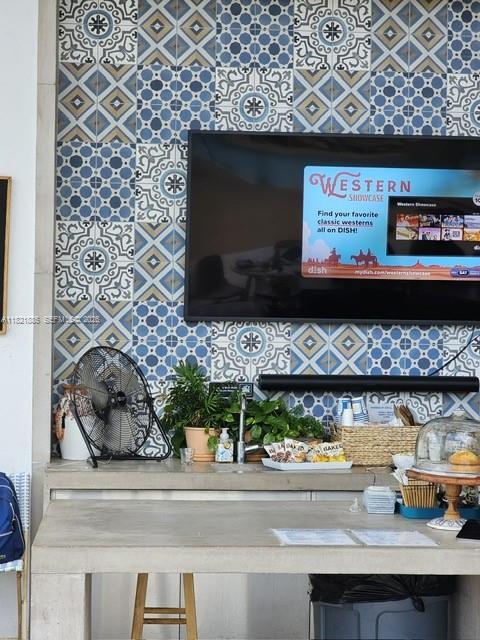 Building Photo - 16385 Biscayne Blvd