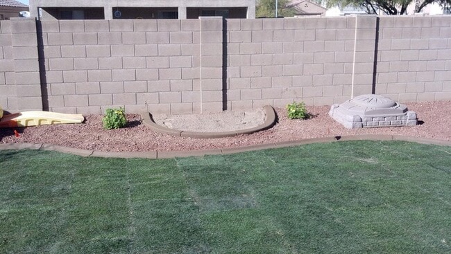 Building Photo - Rare to find Single level 3 bed in Camel back ranch