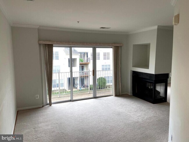 Building Photo - 2480 Angeline Dr