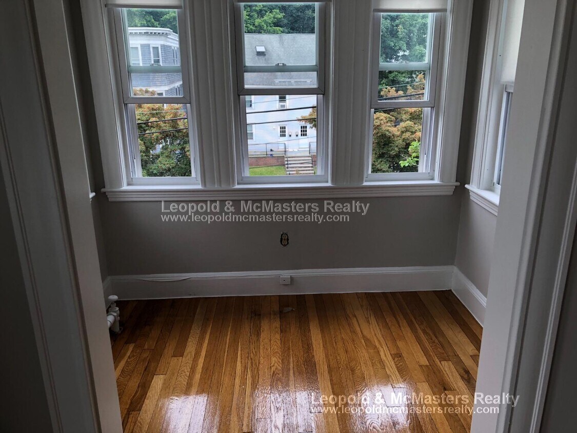 Building Photo - 65 Tremont St