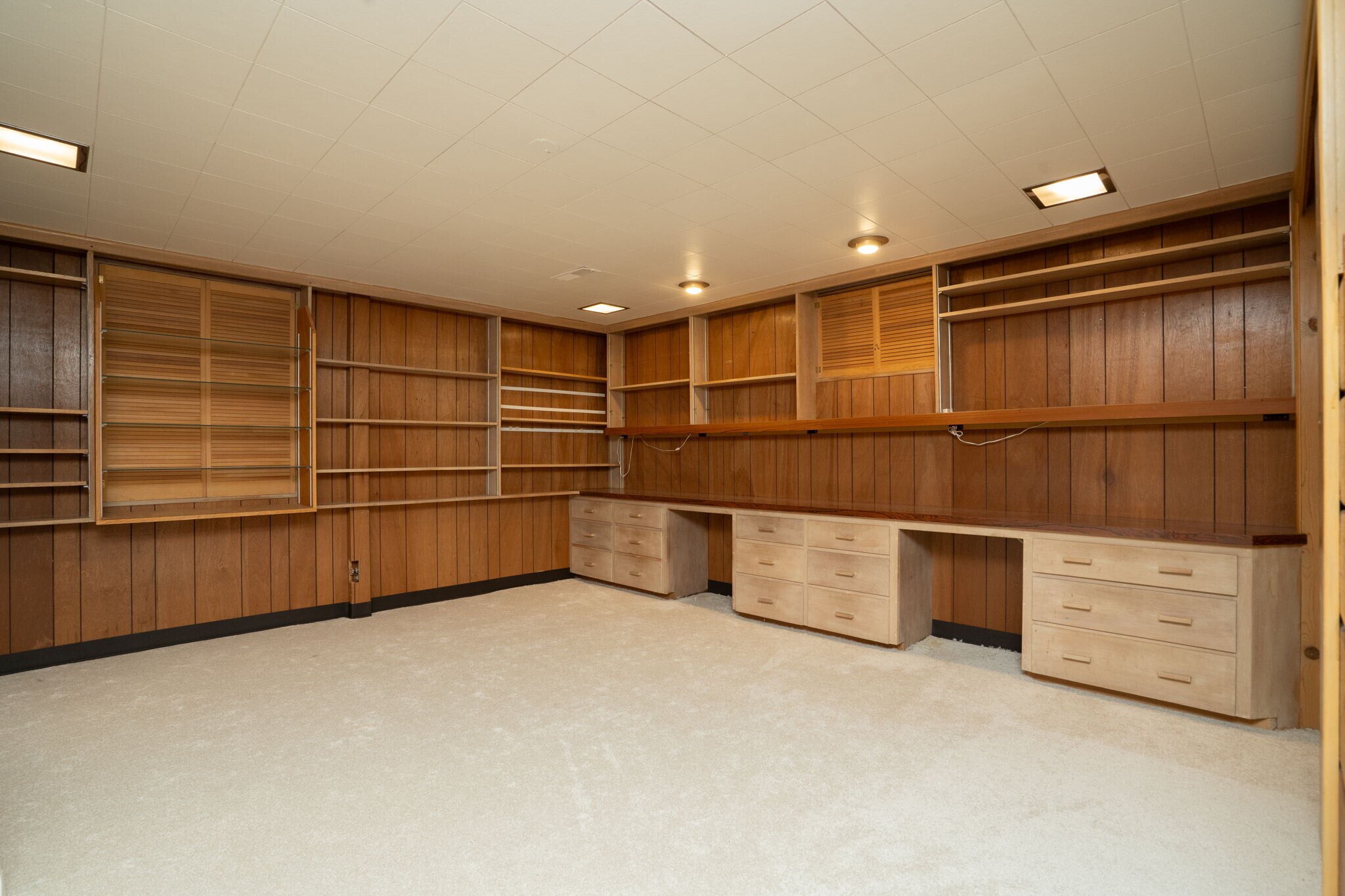 Building Photo - 1020 Cimmeron Dr