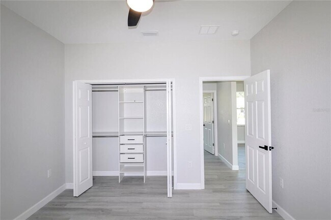 Building Photo - 4625 Cortez Blvd