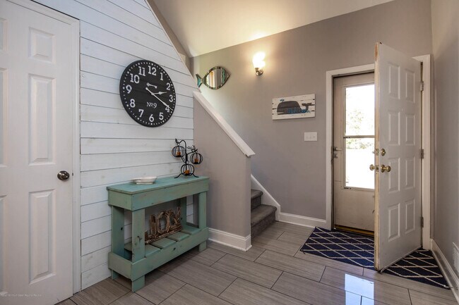 Building Photo - 59 Deer Path Ct