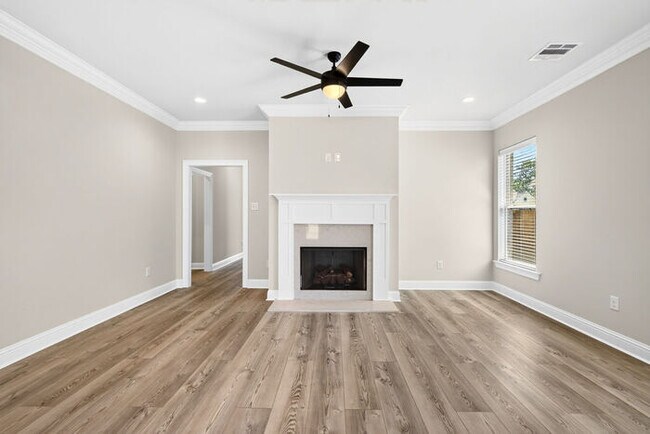 Building Photo - 7719 Claymont Cir
