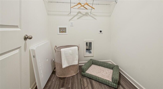 Building Photo - 3373 Fence Rd NE