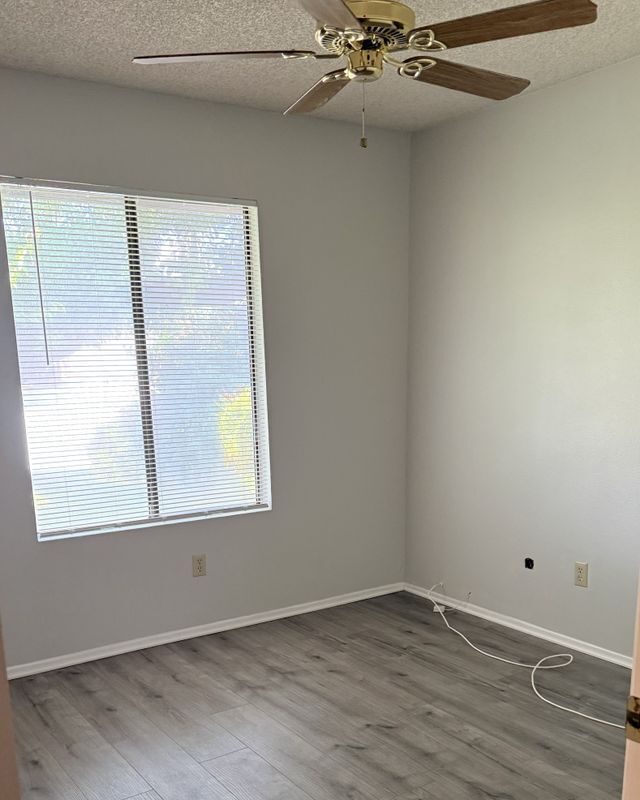 Building Photo - 1705 Catalpa Ave