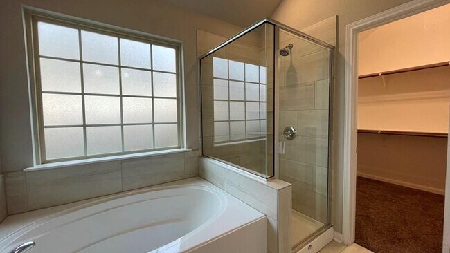 Building Photo - 8113 Northgate Lp