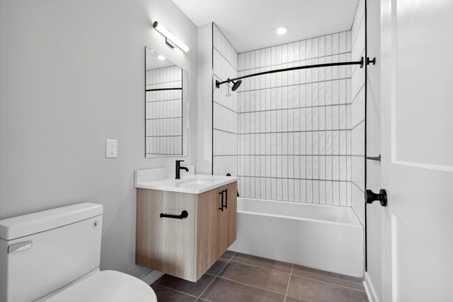 Building Photo - 308 W Chelten Ave