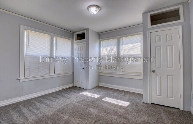 Building Photo - 1508 Sycamore St