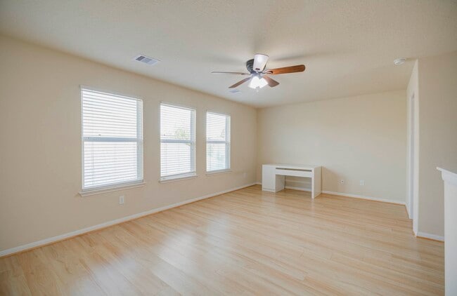 Building Photo - 15115 Russet Bend Ln