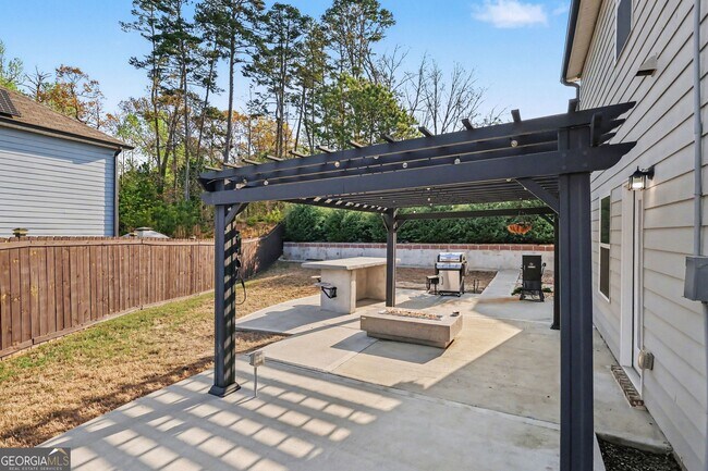 Building Photo - 6276 Noreen Wy