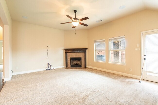 Building Photo - 210 Cool Meadows Ln