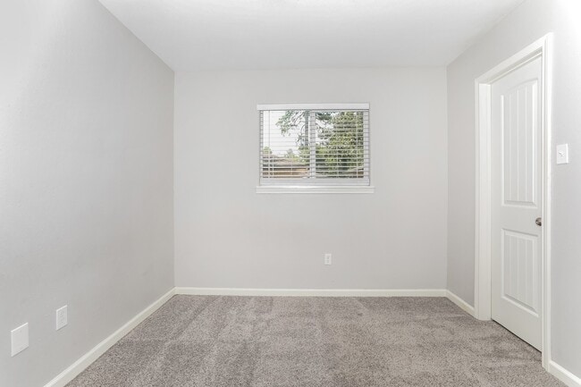 Building Photo - 24707 Wilderness Rd