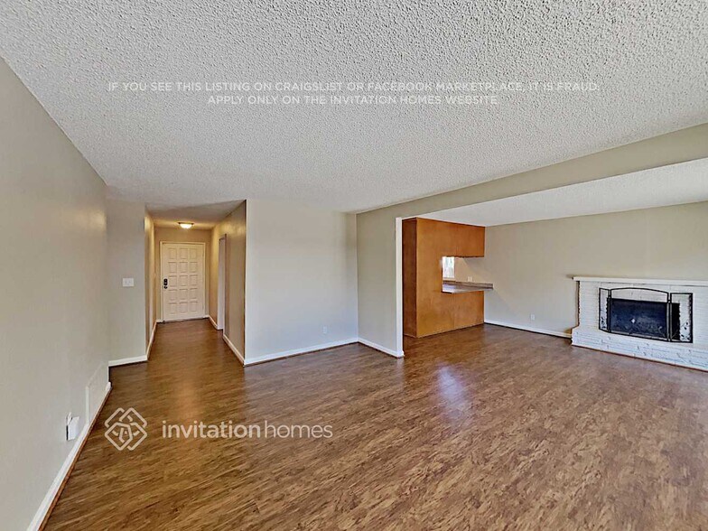 Building Photo - 1637 Amapola St