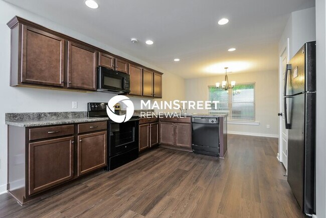 Building Photo - 4 Bedroom Pet-Friendly Home in Odenville, AL with Main Street Renewal