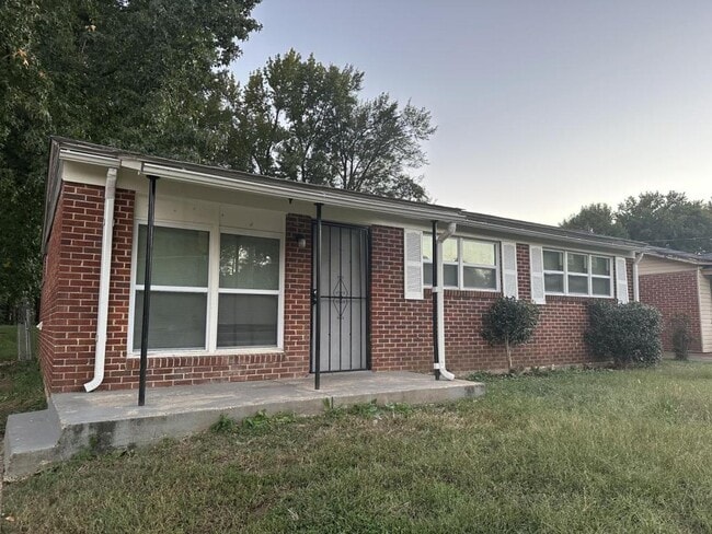 Building Photo - 333 Delta Rd