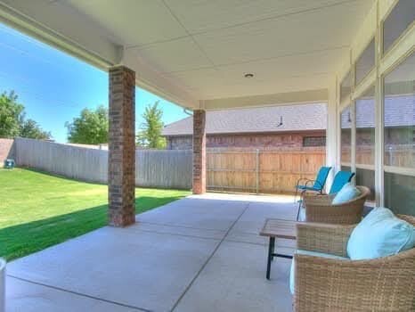 Building Photo - 18704 Neri Dr