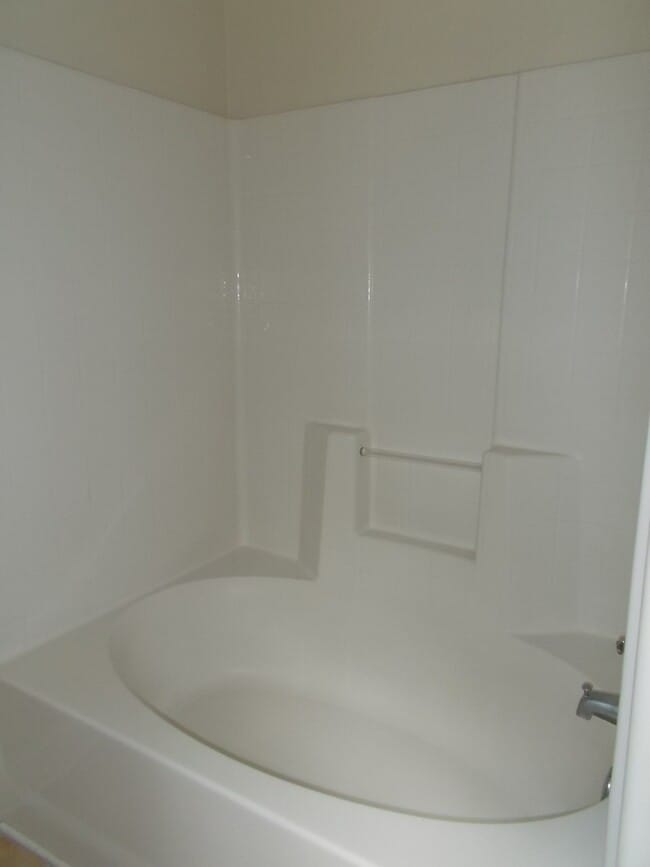 Building Photo - 139 Corinth Dr