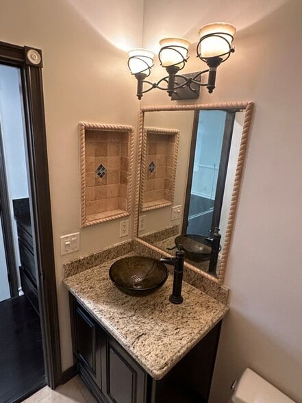 Building Photo - 30902 Clubhouse, 15H