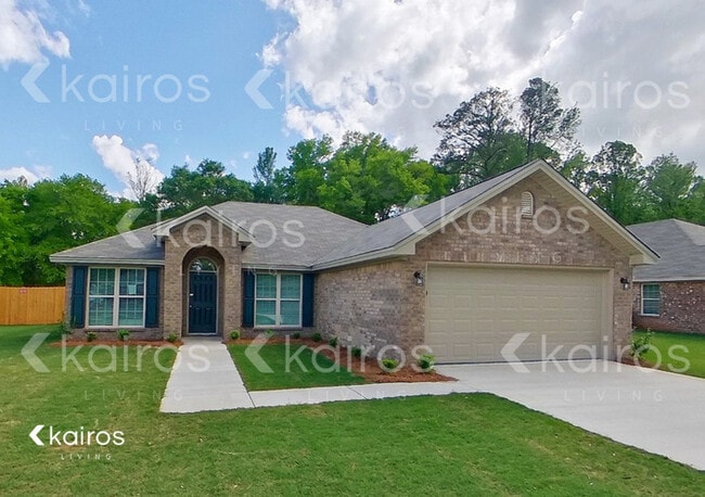 Primary Photo - 461 McGriff St