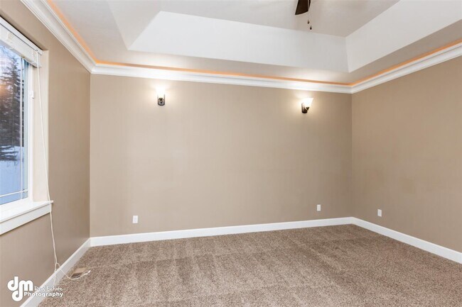 Building Photo - 7181 Sunset Ave