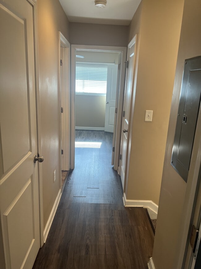 Building Photo - 3751 M.L.K. Jr Dr SW