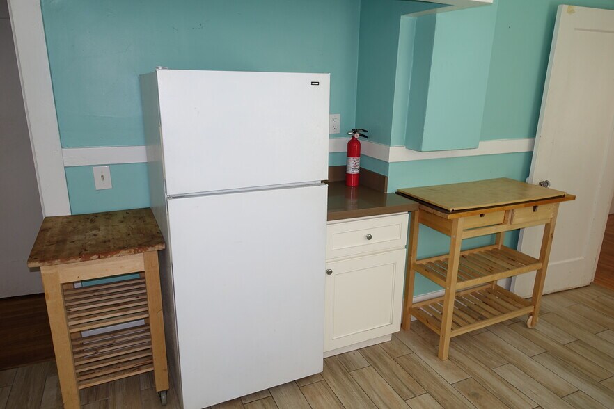 Building Photo - 2343 Dwight Way