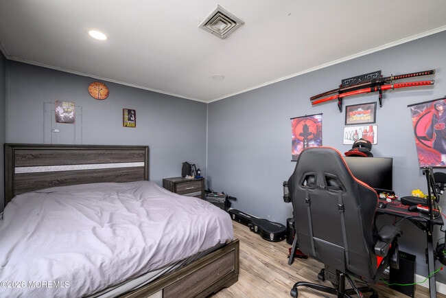 Building Photo - 570 Eltone Rd