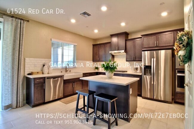 Building Photo - 41524 Red Car Dr