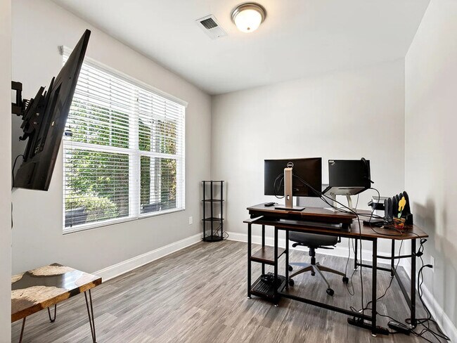 Building Photo - Earn Wealth While Leasing – Like a Homeowner – Lease to Own