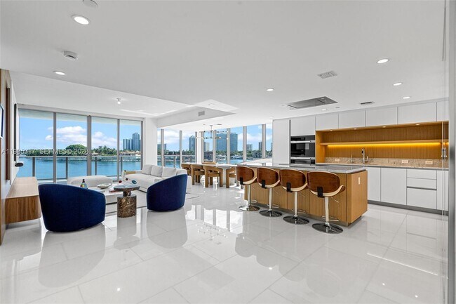 Building Photo - 1135 103rd St