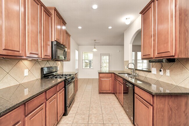 Building Photo - 2143 Westover Park Cir