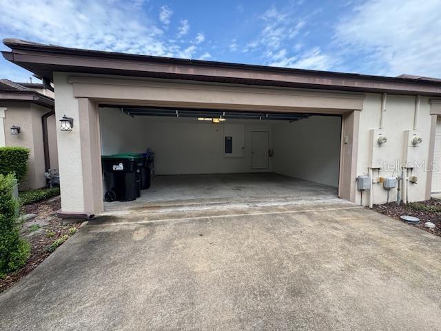 Building Photo - 10733 Village Lake Rd
