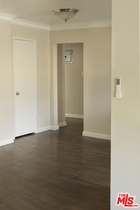 Building Photo - 925 N Curson Ave