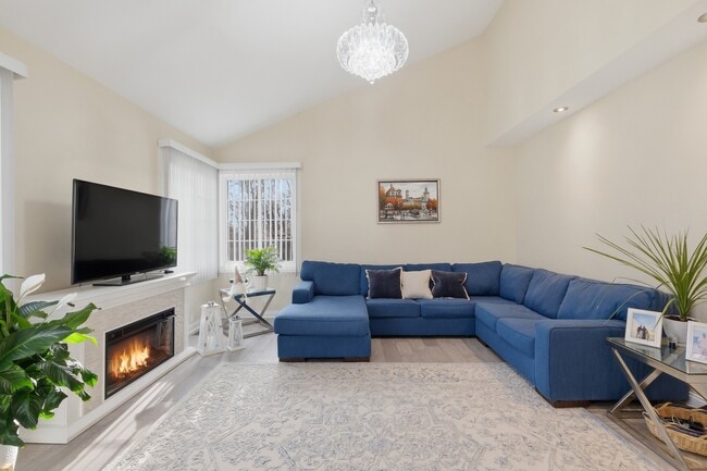 Building Photo - 1107 Popes Creek Cir