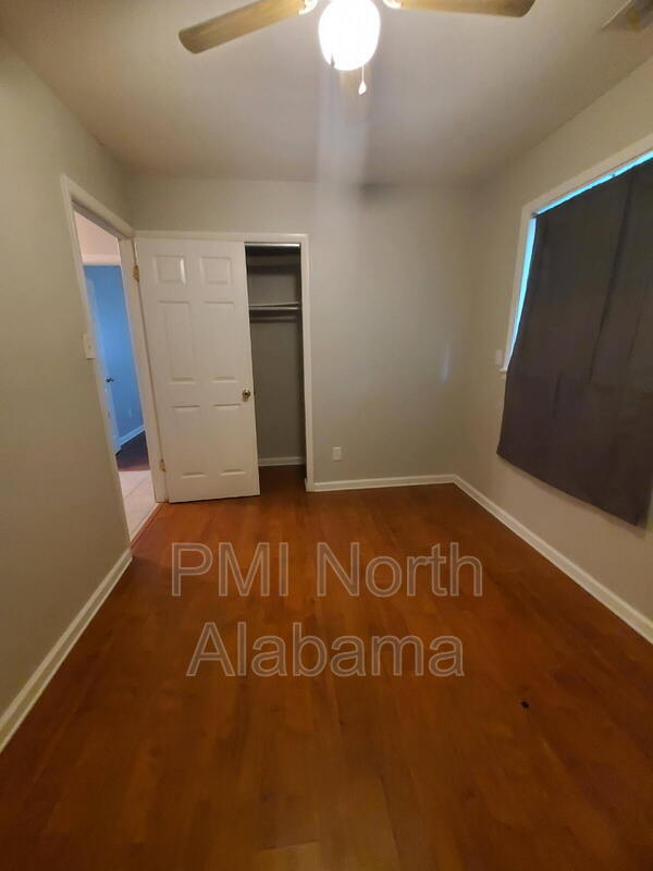 Building Photo - 2248 Norwood Dr NW