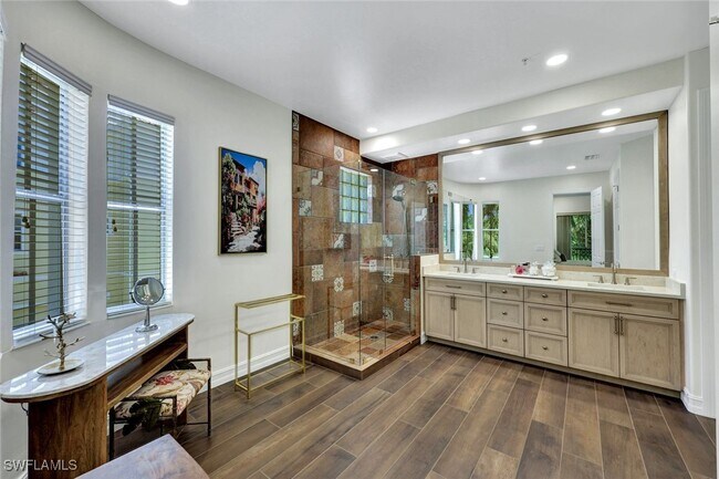 Building Photo - 2609 Estrella Dr