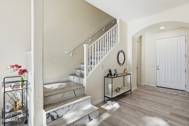 Building Photo - 20802 N Grayhawk Dr