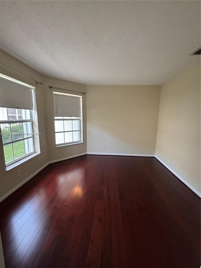 Building Photo - 9366 Arborwood Cir