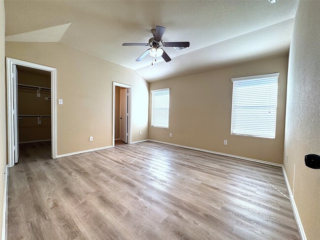 Building Photo - 822 Katydid Ct