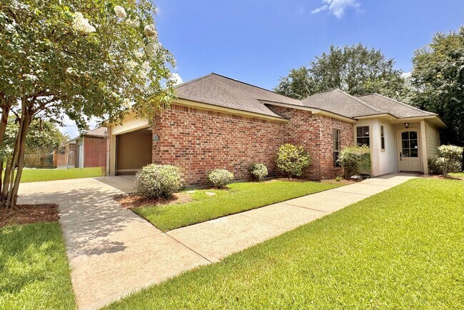 Primary Photo - 3BR/2BA Home on Nicholson Lake Dr – Modern...