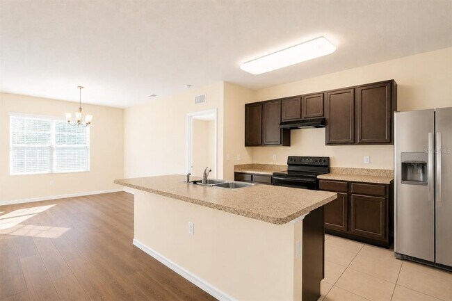 Building Photo - 1865 Jackson Oaks Dr