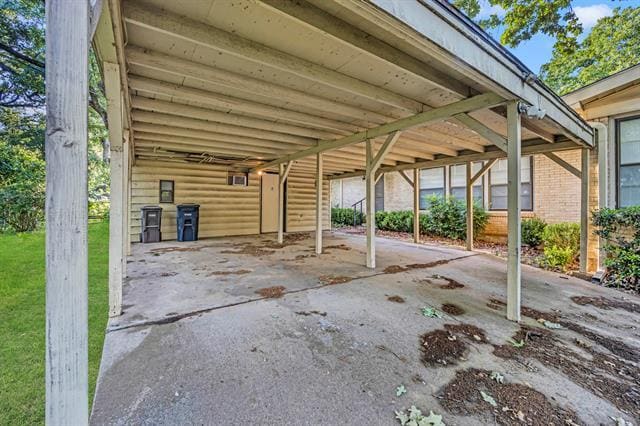 Building Photo - 6324 Woodbine Dr