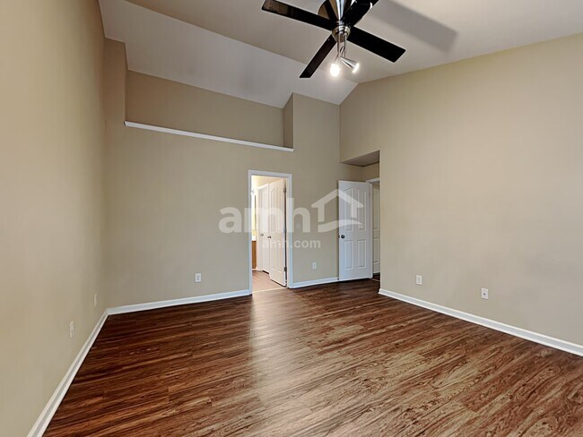Building Photo - 2439 Fiddlers Glenn Dr