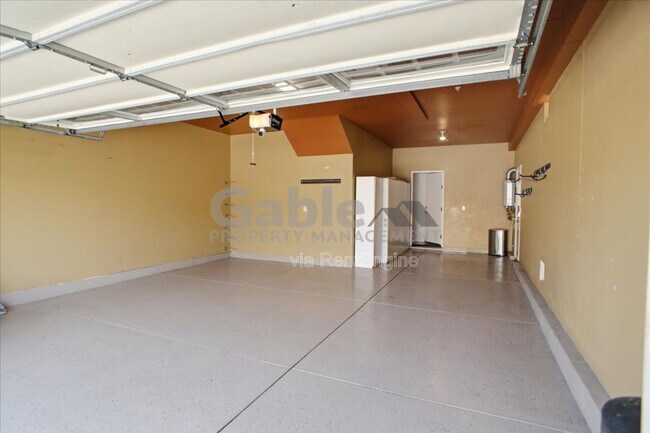 Building Photo - 28625 Stonegate Ct