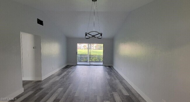 Building Photo - 118 Quail Forest Blvd