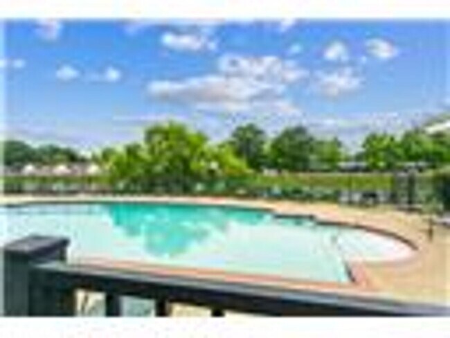 Building Photo - Call Ingrid Bayne at (757)873-6851