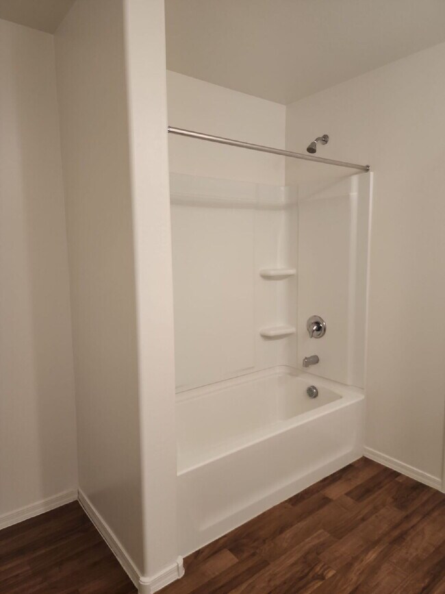 Building Photo - "Spacious 4-Bedroom Oasis in Casa Grande with 2 Full Baths – Your Perfect Home Awaits!"