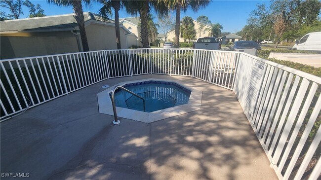 Building Photo - 4925 Sandra Bay Dr